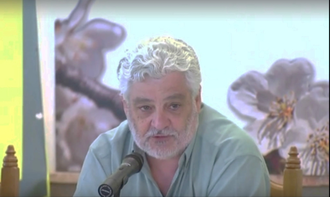 A Vicente Romero, colega y sin embargo amigo